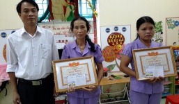 Khen thưởng 2 cô giáo bảo vệ học sinh khi bị ong rừng tấn công