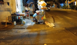 Ngồi ăn cùng bạn gái, thanh niên bị đâm gục tại chỗ