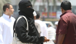 Khách du lịch đổ xô vào Dubai làm ăn xin kiếm 1,6 tỷ/tháng