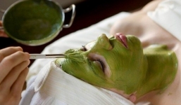 Cách làm mặt nạ trà xanh đẹp da đơn giản tại nhà
