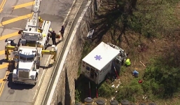 Tử vong khi vừa xuất viện do xe cứu thương gặp nạn