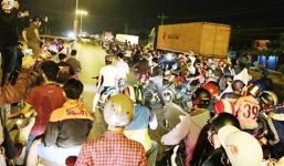 Gần 300 'quái xế' biến quốc lộ thành đường đua liên tỉnh