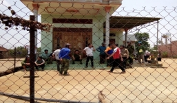 Sát hại vợ rồi uống thuốc độc tự tử