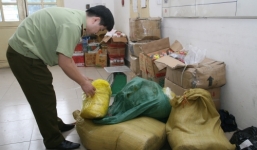 Nửa tấn nguyên liệu Trung Quốc 'đổ bộ' vào các quán trà sữa