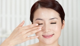 Cách trị tàn nhang tại nhà cực đơn giản với nguyên liệu dễ kiếm