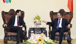 Thủ tướng Nguyễn Xuân Phúc tiếp cựu Phó Thủ tướng Đức gốc Việt