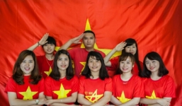 Dịp 30/4, giới trẻ đồng loạt nhuộm đỏ avatar bằng cờ Tổ quốc 