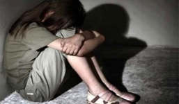 Đi mời đám cưới rồi xâm hại bé gái trong lô cao su