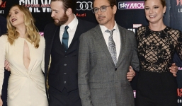 Chris Evans bị thu hút bởi vẻ gợi cảm của Elizabeth Olsen