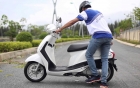 “Chiêu” xử lý xe máy khó nổ vì bị sặc xăng