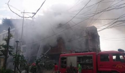 Cháy lớn tại nhà 4 tầng khu đô thị Văn Khê, Hà Nội