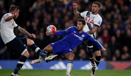 Bị Chelsea cầm hòa, Tottenham dâng chức vô địch cho Leicester