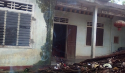 Hà Tĩnh: Lốc xoáy lớn cuốn bay nhiều mái nhà