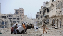 IS buôn trứng bán gà nuôi quân