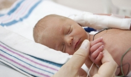 Ứng dụng ru ngủ dành cho trẻ sinh non của Samsung ra mắt