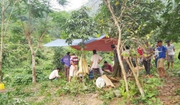 Tin mới vụ vợ chết tại nhà, chồng treo cổ tự tử trong rừng