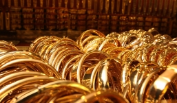 Giá vàng hôm nay 5/5/2016 tiếp tục đà tuột dốc