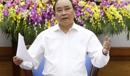 Thủ tướng Nguyễn Xuân Phúc: Phân cấp, quyền rõ ràng, không đẩy lên Thủ tướng