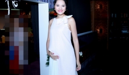 Hoa hậu Hương Giang khoe bụng bầu 7 tháng đi sự kiện