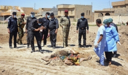Phát hiện 50 ngôi mộ tập thể tại nơi IS từng chiếm đóng