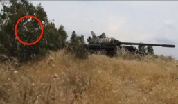 Video: Thần chết “ngủ quên” khi xe tăng Syria trúng tên lửa