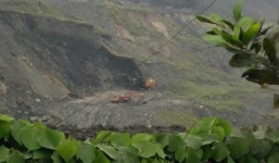 Thương tâm hai công nhân khai thác than bị đất đá vùi lấp tử vong