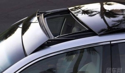 Cửa sổ trời trên xe hơi: Những tác dụng ít người biết