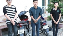 Nữ sinh chống trả quyết liệt khiến 3 tên cướp bỏ chạy