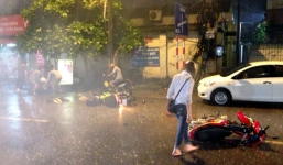 Thời tiết 10/5: Đón không khí lạnh bất thường, Hà Nội mưa rào và dông