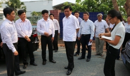 Bí thư Thăng: “Mười mấy năm mà quà Tết vẫn 200 ngàn, tôi sẽ báo cáo để điều chỉnh”