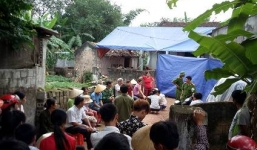 Vợ đang ngủ trưa, chồng cầm dao đâm tử vong