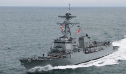 Máy bay, chiến hạm Trung Quốc bám theo tàu Mỹ tuần tra Biển Đông