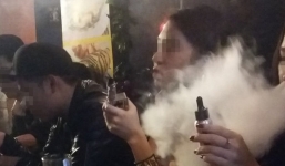  Chán shisha,  nhiều người trẻ quay cuồng với vape điện tử