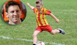 Video: 'Thần đồng' bóng đá Canada được ví như Messi