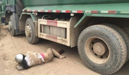 Tai nạn giao thông, thai phụ bị xe tải cán nát chân