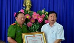 Bí thư Đinh La Thăng đề nghị thành lập đội săn bắt cướp: Nên hay không?