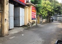 Hà Nội: Phát hiện cụ ông tử vong trong tư thế ngồi ở lề đường