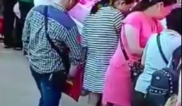 Tên trộm móc túi hai lần trót lọt chỉ trong 10 giây