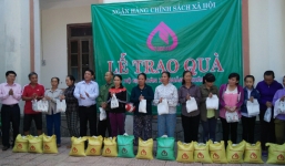 Ngân hàng CSXH hỗ trợ ngư dân miền Trung thiệt hại do hải sản chết