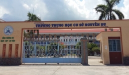 Học sinh tại Kiên Giang nghỉ hè sớm do thiếu nước sinh hoạt