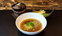 Bát mì bò bình dân có giá bán 4 triệu đồng