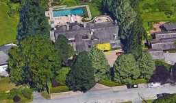 Sinh viên Trung Quốc chi gần 700 tỷ đồng mua biệt thự Canada