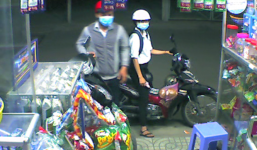 Video: Thanh niên vờ mua kẹo cao su để trộm xe SH