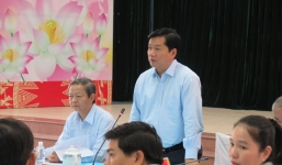 Bí thư Đinh La Thăng: 'Lỗi của thành phố, sao bắt bà con phải chịu?'