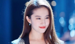 Lưu Diệc Phi bị người đàn ông lạ lao tới ôm chầm, xô ngã