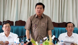 Bí thư Thăng: 'Các ông đi ngựa hay đi ô tô?'