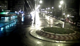 Video: Tài xế ngủ gật đưa xe bay qua vòng xuyến