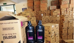 Thu giữ lô hàng khủng mỹ phẩm, nước uống không nguồn gốc