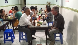 Người Trung Quốc nghi ngờ bữa tối bún chả của Obama
