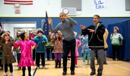 Những hình ảnh cực hài hước của Tổng thống Obama